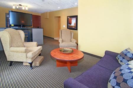 Holiday Inn Express and Suites, an IHG - 102