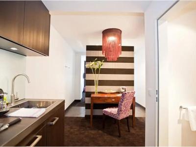 Goodman's Living - 28