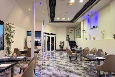 Ivory Inn - 22