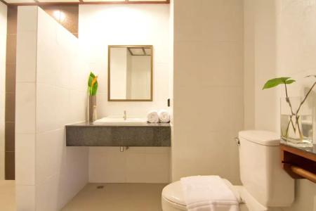 Rose Bay Resort - 45