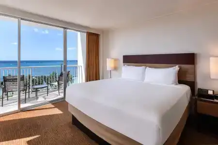 Park Shore Waikiki - 10
