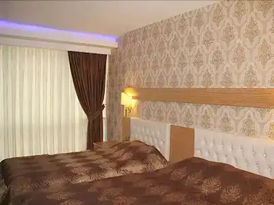 Royal - 2