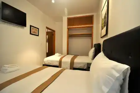 Off Soho Suites - 43