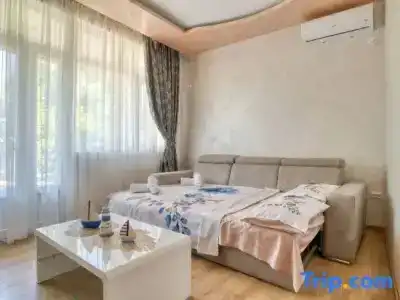 Elena - 107