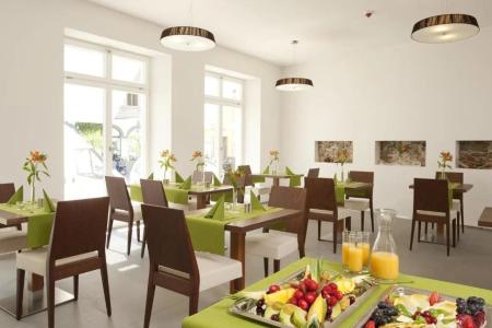 Constantia - 4