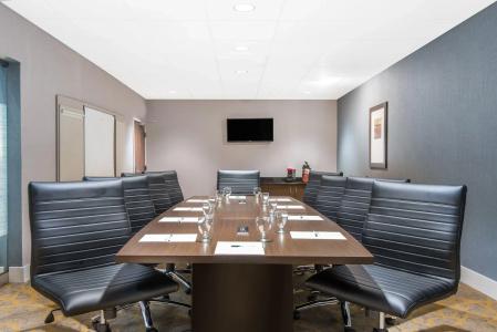 Wingate by Wyndham - 4
