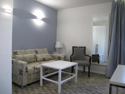 Best Western Regency Suites - 4