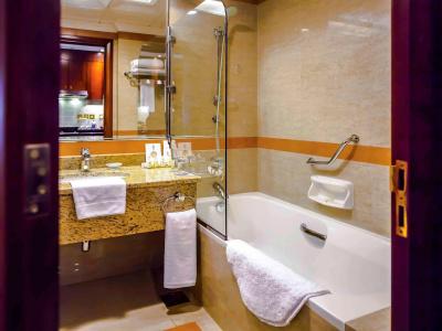Grand Mercure Abu Dhabi - 16