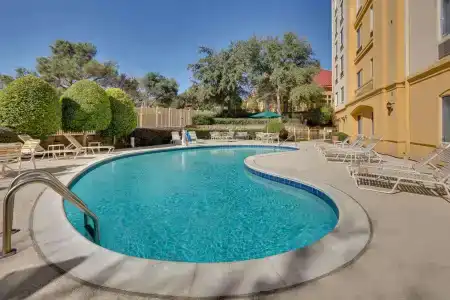 La Quinta by Wyndham Dallas North Central - 11