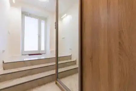 on 1-Ya Sovetskaya - 55