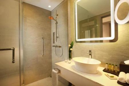 DoubleTree by Hilton Jakarta - Diponegoro - 34