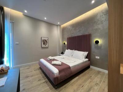 Domus & - 3