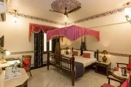 Umaid Mahal - A Heritage Style Boutique - 31