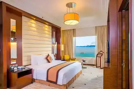 Royal Halong - 28