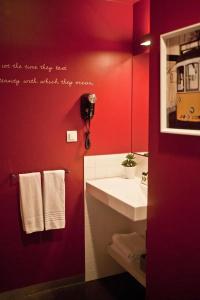 The Art Inn - 67