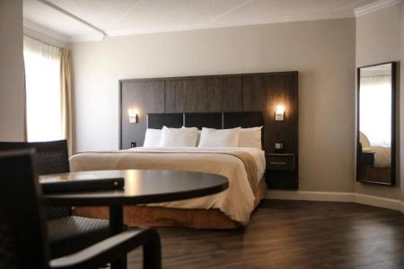 Best Western-Montreal & Conference Centre - 94