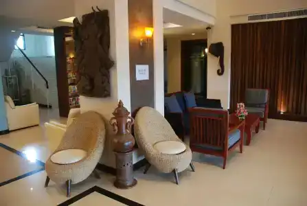 Asias Group (Poonpetch Chiangmai) - 1