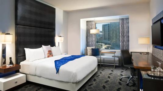 W Dallas - Victory - 52