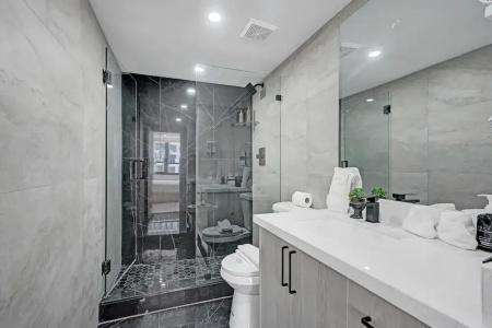 The Alexander All Suites - 586