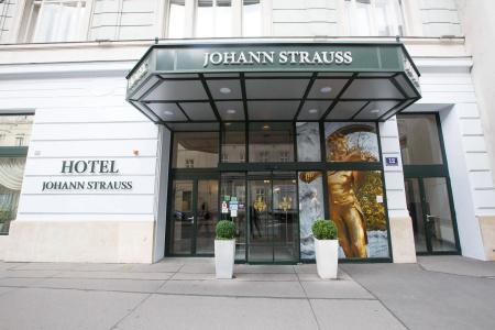 Johann Strauss - 0
