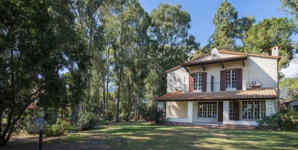 Is Morus Relais - 51
