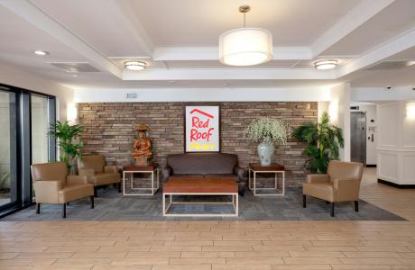 Red Roof Inn Plus+ Miami Airport - 26