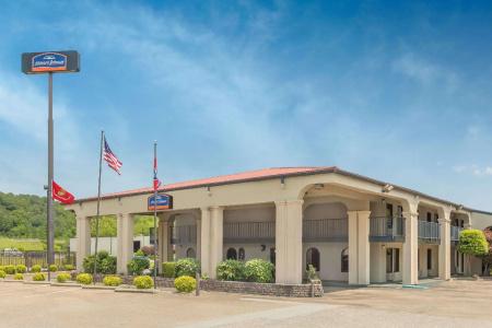 Howard Johnson by Wyndham Lookout Mountain - 14