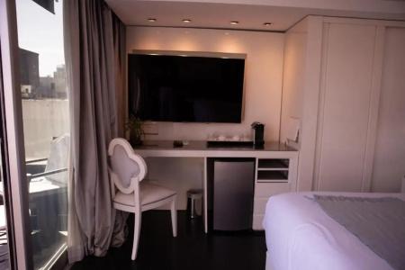 1828 Smart Boutique - 100