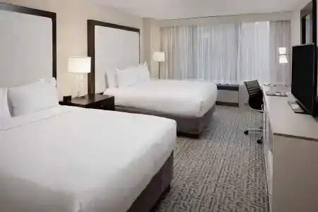 DoubleTree by Hilton Chicago Magnificent Mile - 37