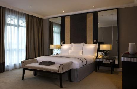The Ritz-Carlton, - 3