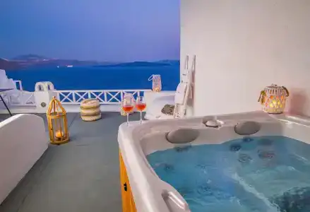 Alexander's Suites - 14