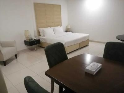 Parkside Plaza Muscat - 18