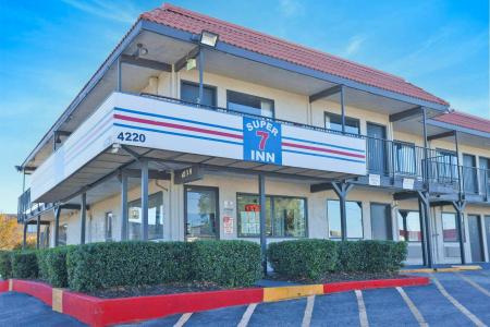 Super 7 Inn-Southwest - 30