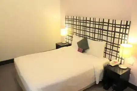 The Embassy Sathorn - 2