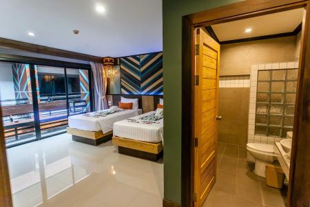Phi Phi Don Chukit Resort - 9