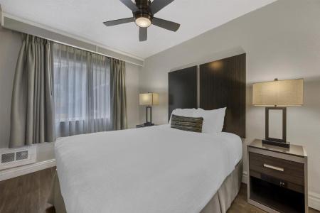 Best Western Pier Point Inn - 68