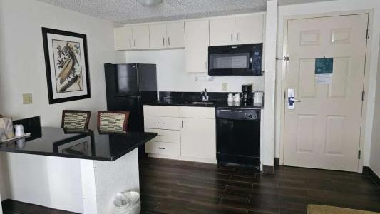 SureStay Plus by Best Western Orlando International Drive - 44