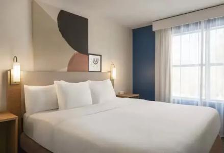 Country Inn & Suites by Radisson Near Universal - 38