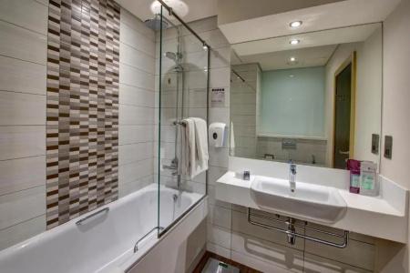Premier Inn Dubai Al Jaddaf - 59