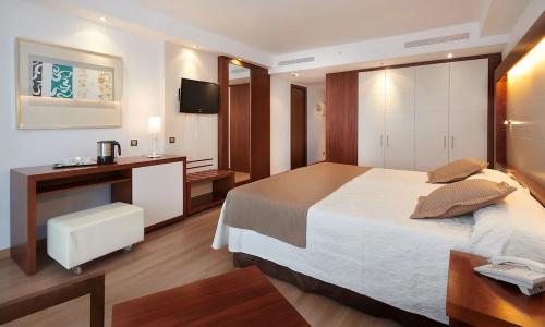 Hipotels Cala Millor Park - 72