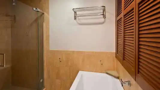 Best Western Plus Coastline Inn - 8