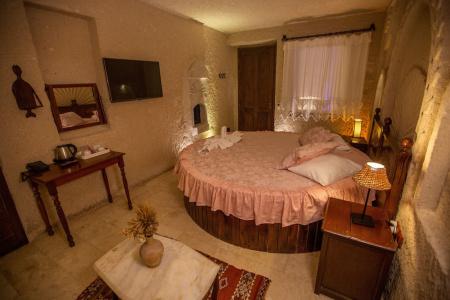 Hermes Cave - 102