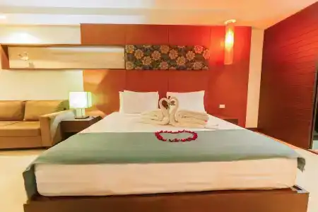 Tycoon Suite - 48