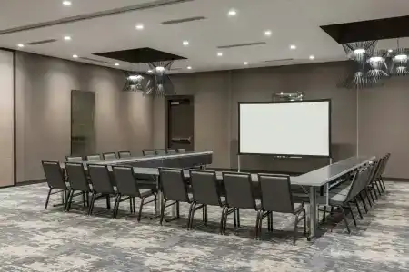 AC by Marriott Boston Cleveland Circle - 14
