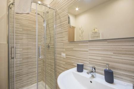 Regis Condo - 155