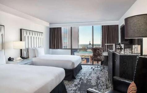 DoubleTree by Hilton - 24