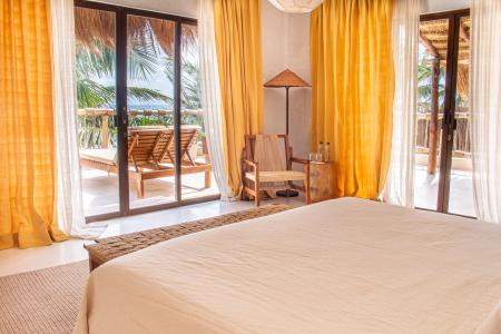 Dune Boutique located at the party zone - 4