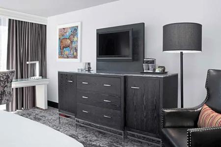 DoubleTree by Hilton - 38