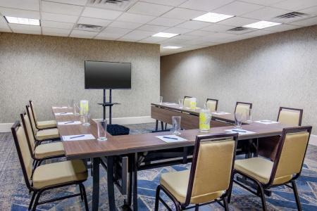DoubleTree by Hilton Nashville Downtown - 24
