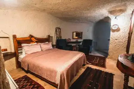 APEX CAVE - 63